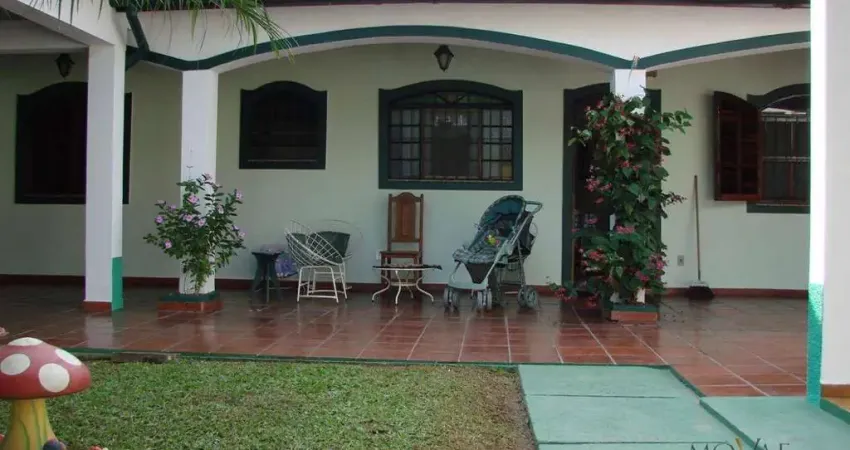 Casa com 3 dormitórios à venda, 200 m² por R$ 600.000,00 - Sumaré - Caraguatatuba/SP