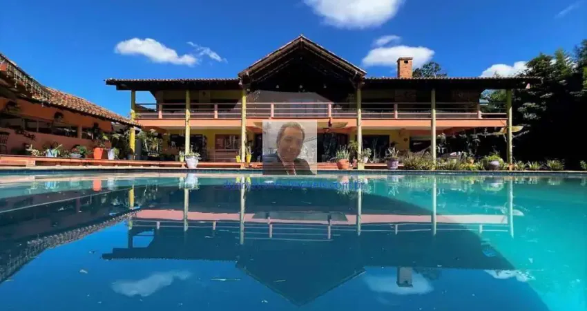 Vende-se Casa no Cond. Jardim Mediterrâneo - Mansão com 5 suítes em lote de