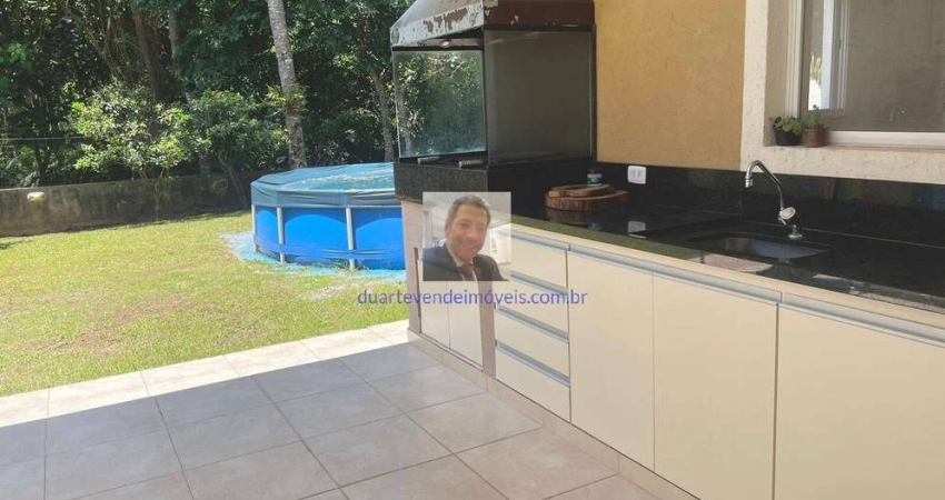 Vende-se Casa com 3 Suítes, Área Gourmet, Garagem Coberta, km 36Rap. Tav.