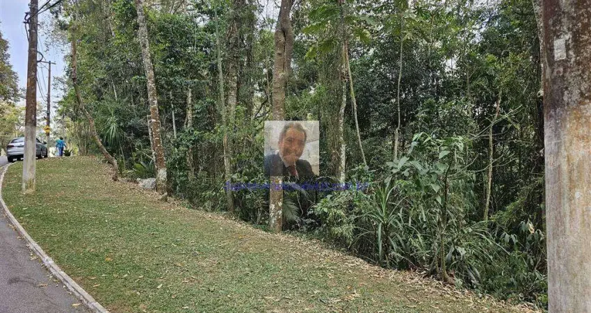Terreno 446,70 mts, R$ 180mil Cond. Vila Verde, Km 36 Raposo Tavares.