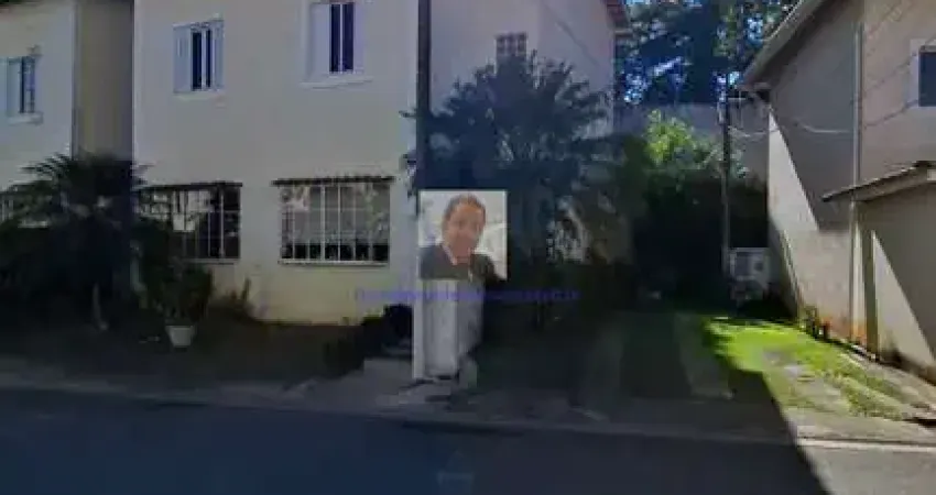 Casa a venda 2dorm/ no condomínio Parque das Arvores - Cotia, acesso pela E