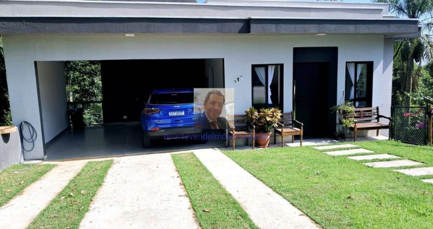 Vende-se casa Térrea, 4 suítes, área gourmet com piscina, Cond. Vila Verde.