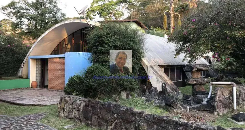 Aluga-se ou Vende IMÓVEL Oportunidade Única: Um Ícone da Arq. Brasileira.