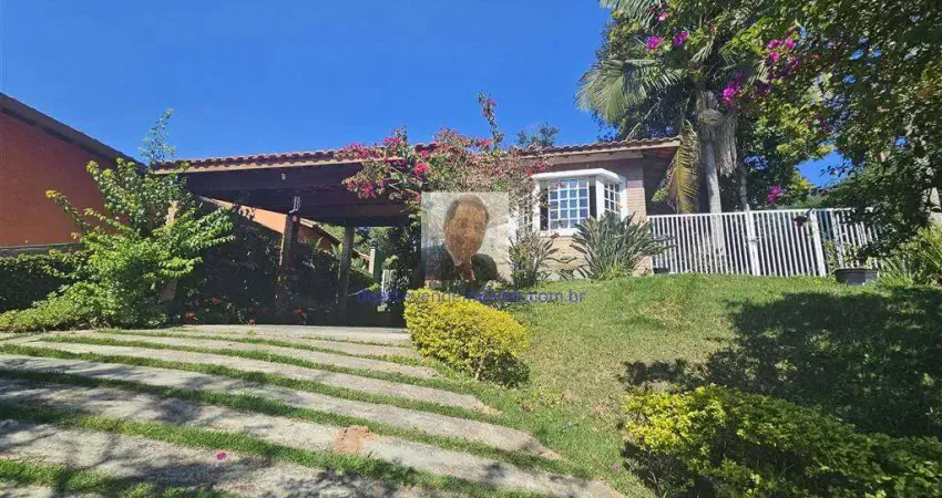 Vende-se Casa 2suítes, R$ 1.242.000,00 no Cond. Vila Verde, km 36 da Raposo