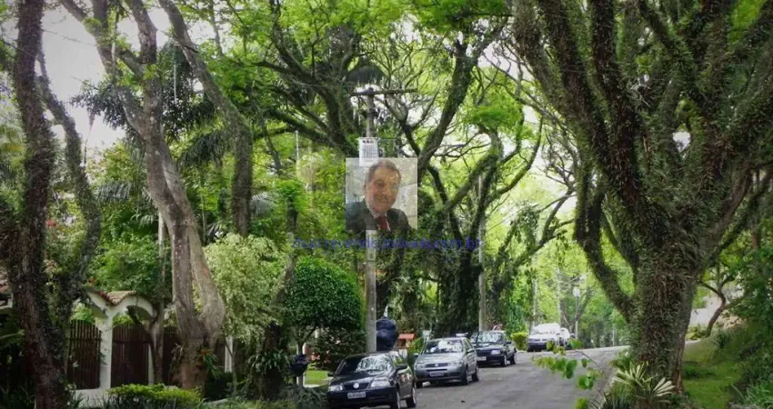 Vende-se Casa no Cond. Villa Vianna - 3 suítes, escritório, área gourmet, p