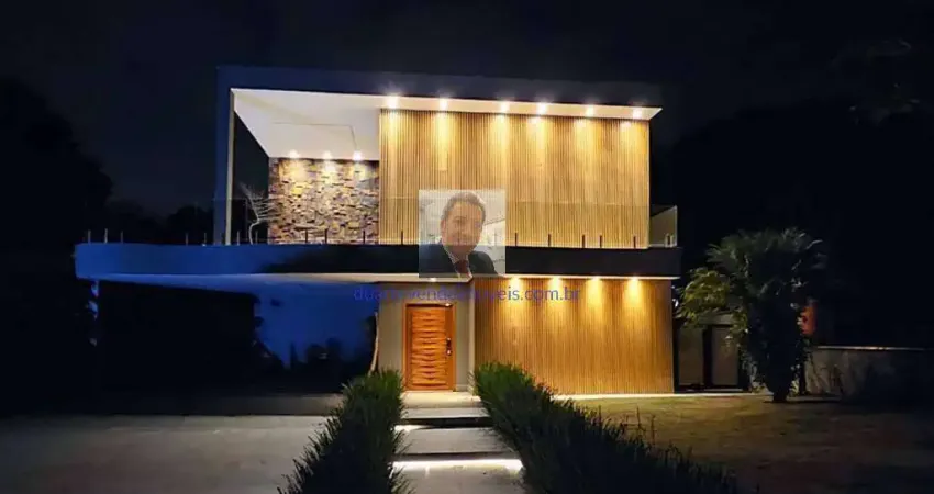 Vende-se Casa no Cond. Res. Sta Maria - 5stes. Moderna, escritório, gourmet