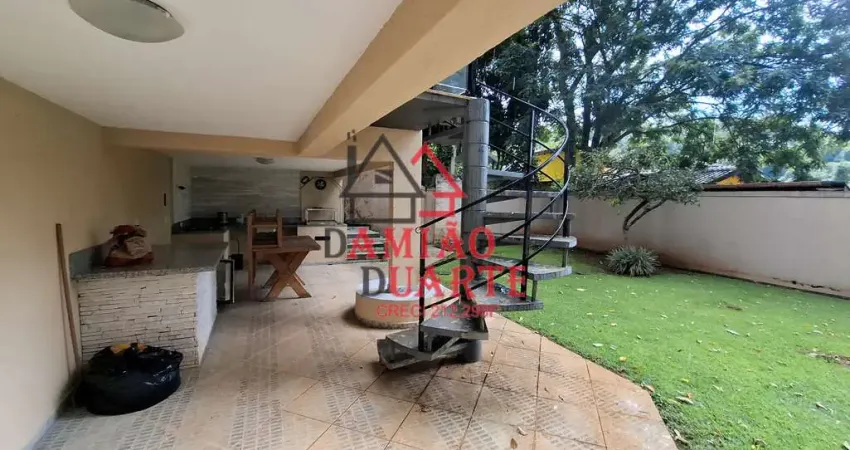 Casa com 3 dorm/1suíte, 256mts, á venda por R$ 1.400,00 Vila Verde, km 36 d