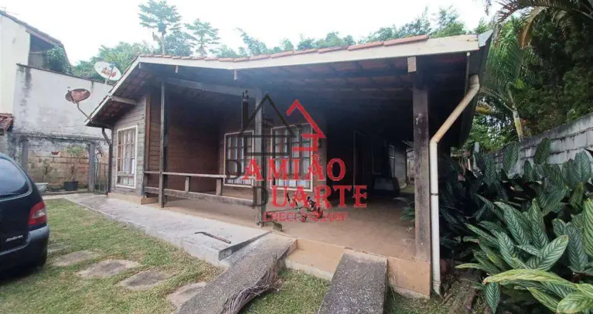 Aluga-se Casa “TERREA' 3dorm/1suíte, 150 mts, Condomínio Vila Verde