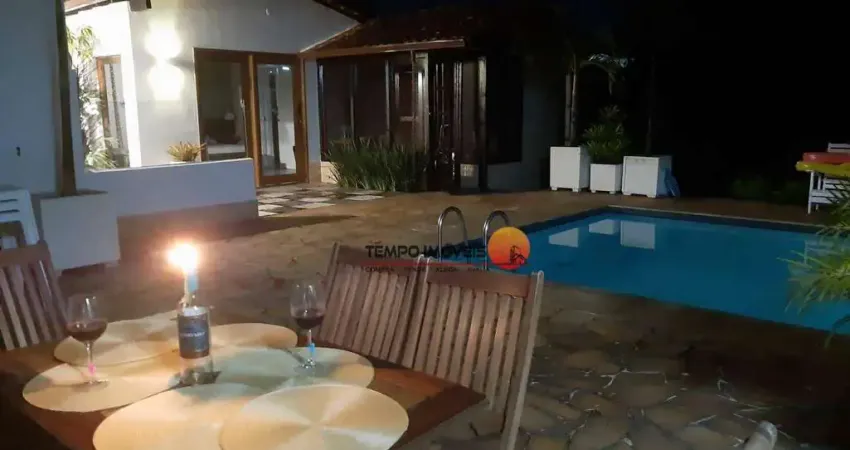 Casa com 4 dormitórios à venda, 244 m² por R$ 3.500.000,00 - Camboinhas - Niterói/RJ