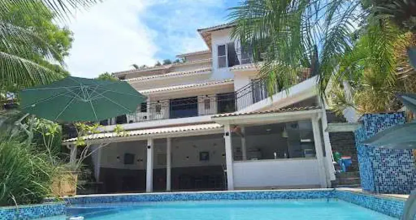 Casa em Pendotiba com quatro quartos e lazer no Village Pendotiba!!