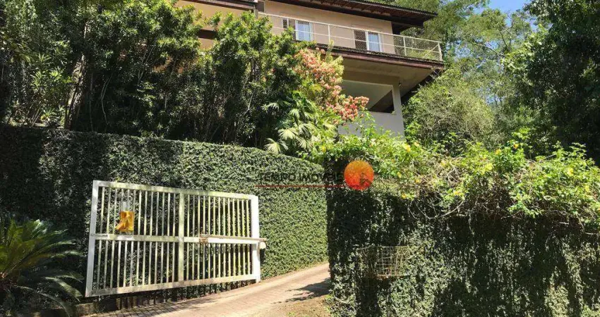 Casa com 3 dormitórios à venda, 220 m² por R$ 680.000,00 - Serra Grande - Niterói/RJ