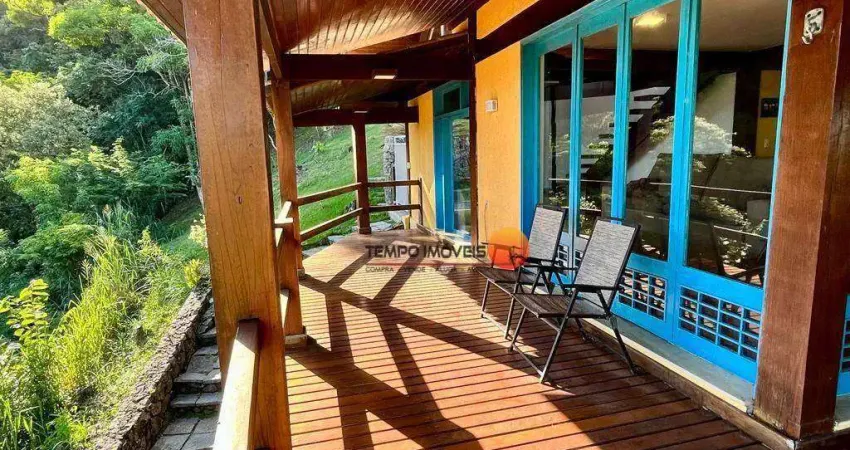 Casa com 3 dormitórios à venda, 350 m² por R$ 800.000,00 - Itaipu - Niterói/RJ