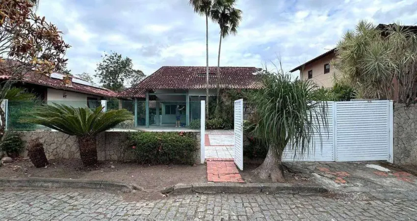 Casa com 4 dormitórios à venda, 200 m² por R$ 1.380.000,00 - Mata Paca - Niterói/RJ
