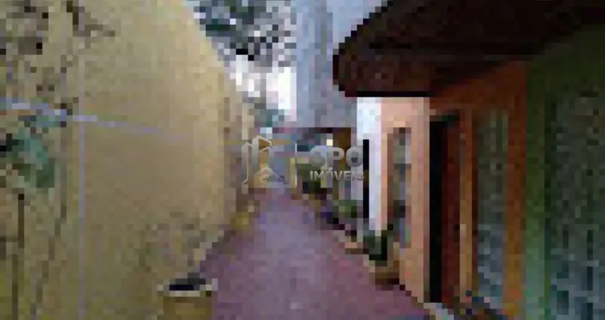 Condomínio Regina Helena. Casa de 99m² distribuídos em 3 dormitórios com suíte, 2 banheiros