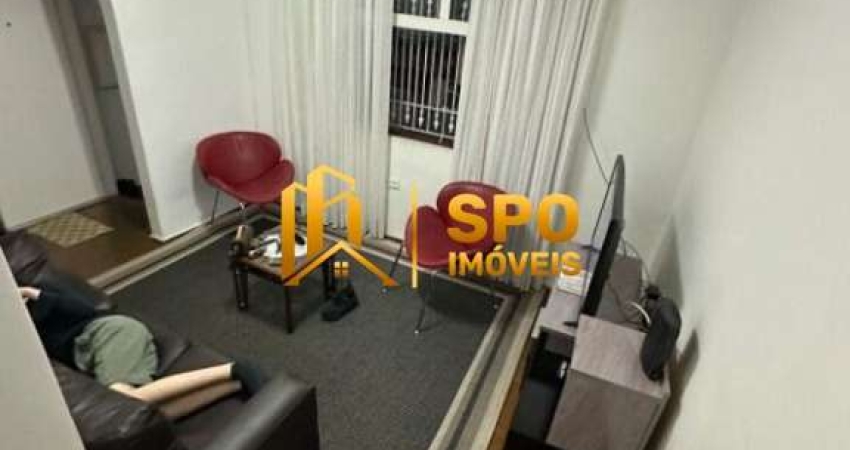 Sobrado a venda, com 2 quartos, 2 banheiros, sala, cozinha, quintal.