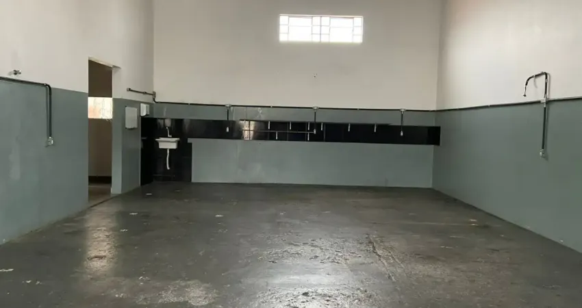 Barracão / Galpão / Depósito com 2 salas para alugar na Bela Vista, Salto 