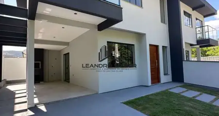 Casa com 3 quartos à venda na Rua Antônio Edineu Arruda, Forquilhas, São José