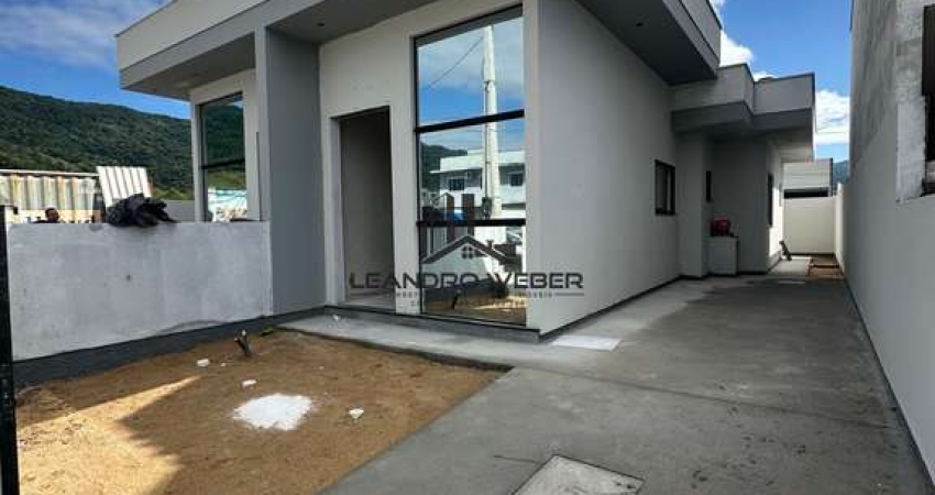 Casa Geminada Térrea l 2 Dormitórios l 1 suíte – São José/SC