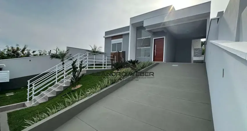 Casa Nova com 3 Dormitórios - 1 Suíte - São José/SC
