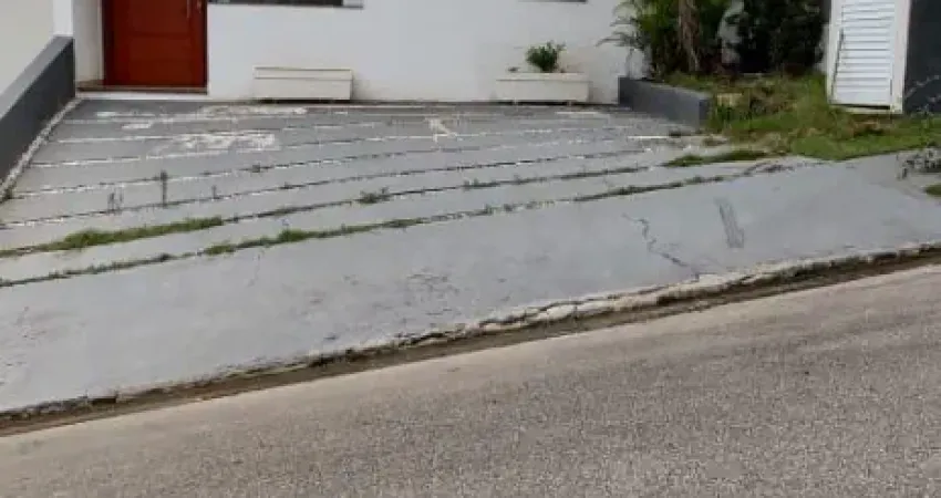 Casa térrea 03 quartos sendo 01 suítes – condomínio golden park residence ii