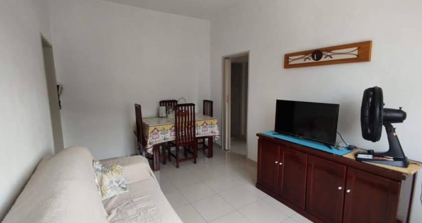 Apartamento 2 Quartos, 1 banheiro e dependência completa na Rua São Clemente, Próximo ao Metrô e Shopping