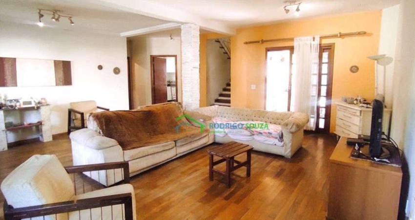 Casa á venda - Condomínio Vila Velha Granja Viana - Carapicuíba/SP