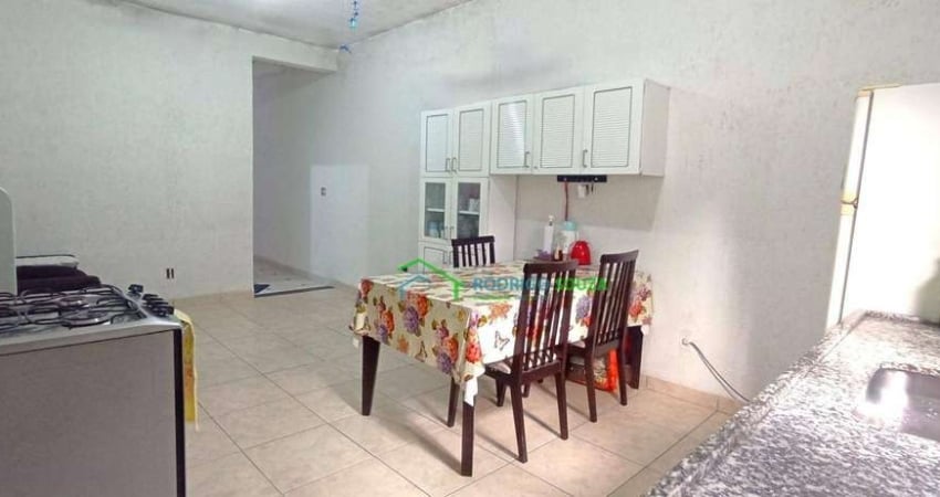 Casa com 3 dormitórios à venda, 120 m² por R$ 330.000,00 - Parque Roseira - Carapicuíba/SP