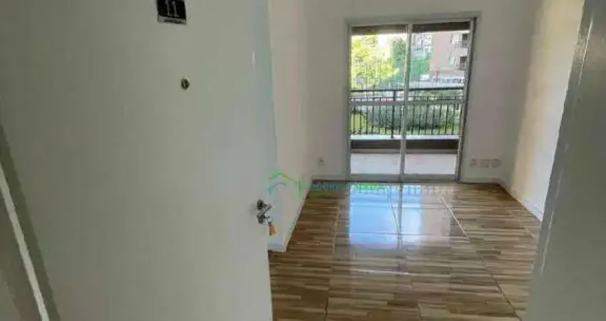 Apartamento no Condomínio Central Park  no Jardim Tupanci, Barueri/SP - Locação
