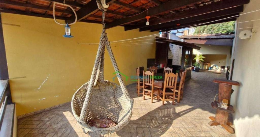 Casa Ampla com 3 Moradias e Vista Privilegiada na Vila Creti, Carapicuíba.