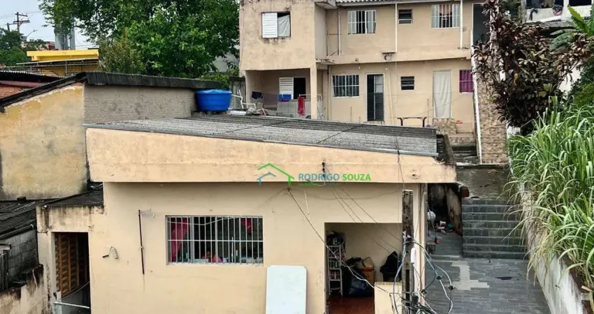 Casa com 4 dormitórios à venda, 170 m² por R$ 380.000,00 - Vila Creti - Carapicuíba/SP