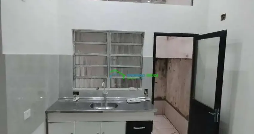 Casa com 2 dormitórios para alugar, 55 m² por R$ 900,01/mês - Vila Dirce - Carapicuíba/SP