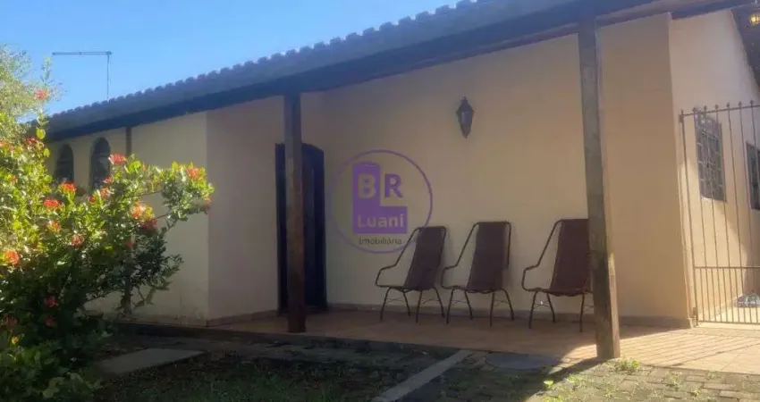 Casa Terrea com uma localizacao super privilegiada.