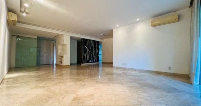 Apartamento de luxo à venda na Barra da Tijuca, Rio de Janeiro - 4 quartos, 2 suítes, 3 salas, 3 vagas - 203m².