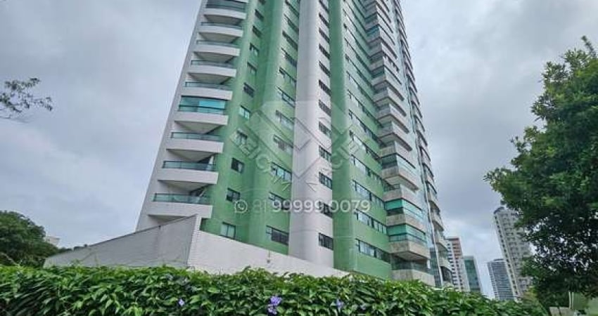 Apartamento no Edf. Vila Verde com 3 suítes em Casa Forte