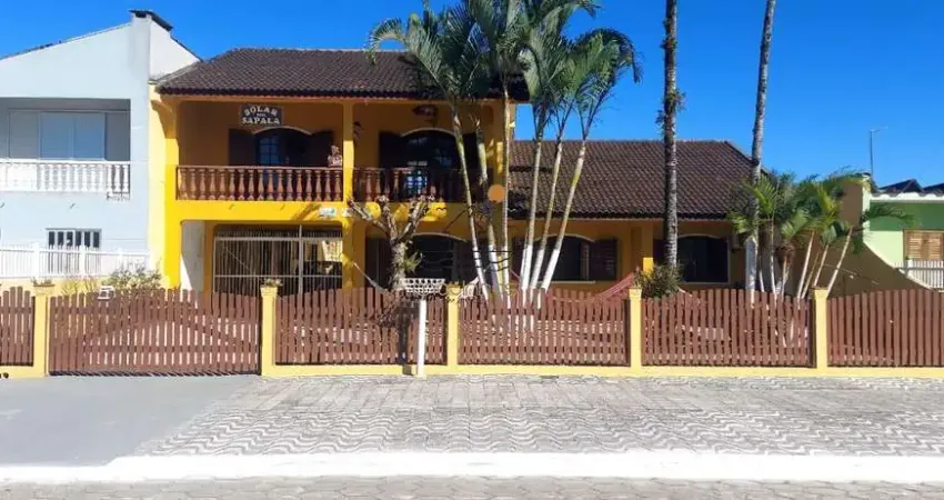 Casa com 6 quartos para alugar em Balneário Gaivotas, Matinhos