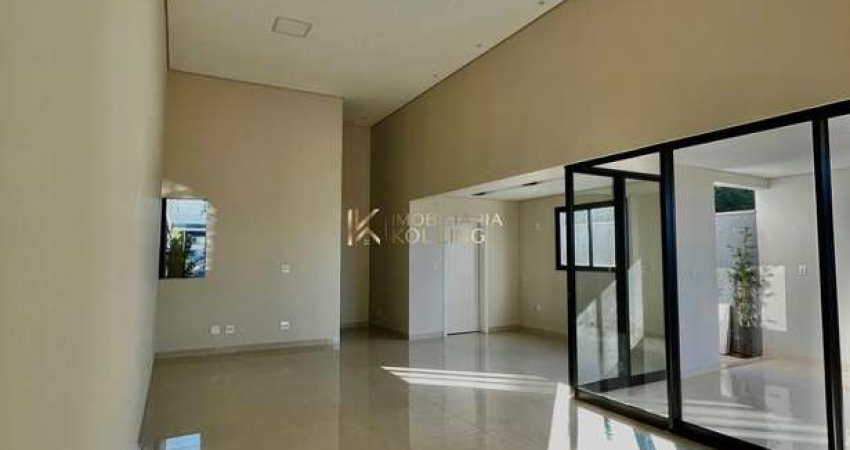 Casa à venda com 3 quartos sendo 1 suíte no Bairro Jardim Pancera em Toledo-PR.