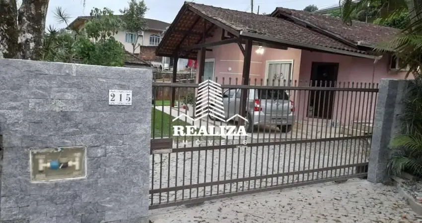 Casa com 3 quartos à venda no Petrópolis, Joinville