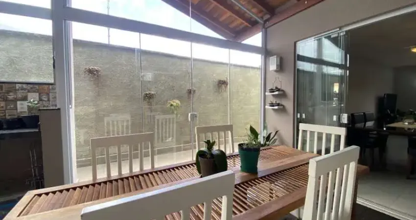 Casa de vila no condomínio accanto due, ao lado do parque dom pedro. à venda no loteamento residencial vila bella em campinas, sp