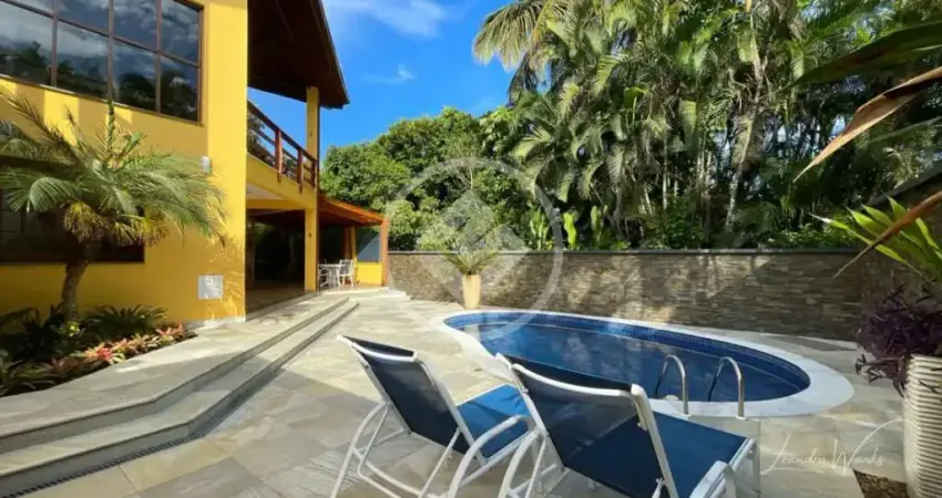 Casa Alto padrão com 05 suites no Itamambuca em Ubatuba. codigo: 126544
