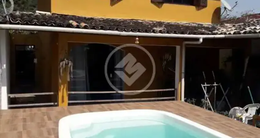 Casa/Sobrado  a venda com  03 quartos praia do Pernambuco Guarujá SP codigo: 123432