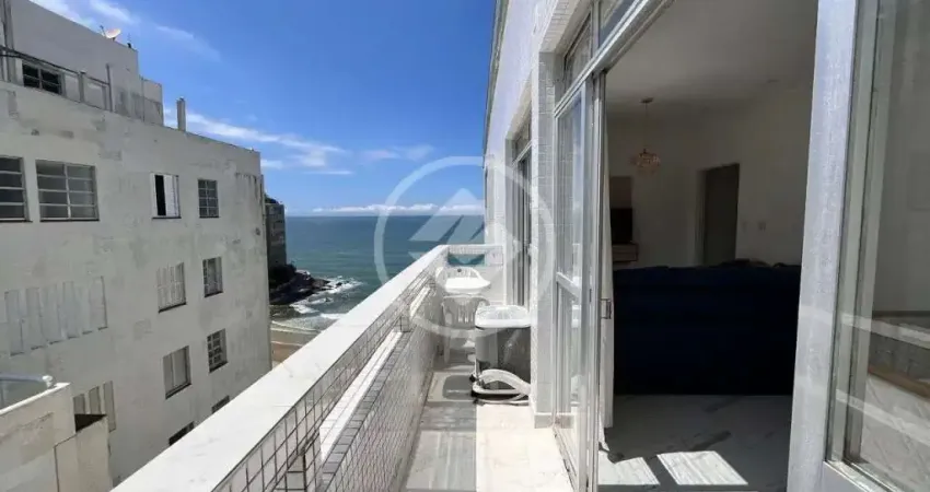Lindo apartamento reformado em localização excelente em frente a Praia das Pitangueiras. Com restaurantes, galerias e praças a beira mar. codigo: 121597