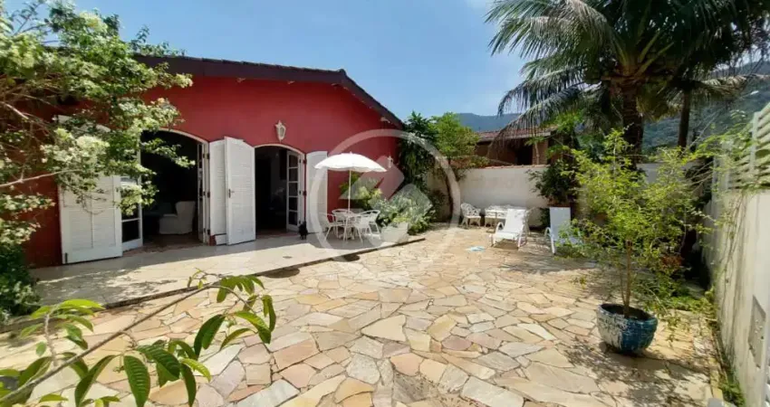Casa á Venda 3 dormitorios na Praia do Lazaro ( R$ 850,000,00) . codigo: 112077