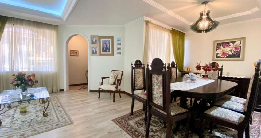 Casa para Venda em Blumenau, Garcia, 3 dormitórios, 1 suíte, 4 banheiros, 3 vagas