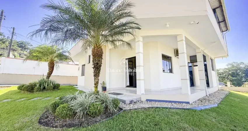 Casa para Venda em Blumenau, Salto do Norte, 3 dormitórios, 1 suíte, 4 banheiros, 4 vagas