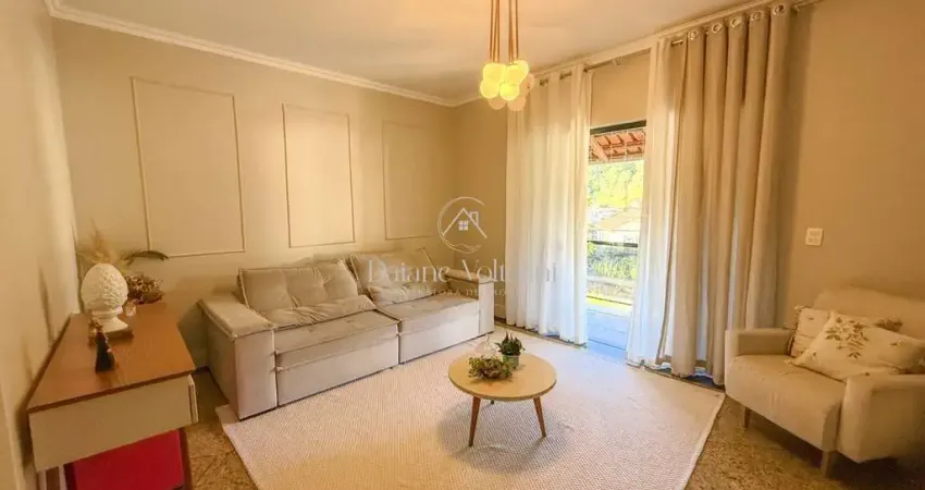 Casa para Venda em Blumenau, Glória, 3 dormitórios, 1 suíte, 3 banheiros, 2 vagas