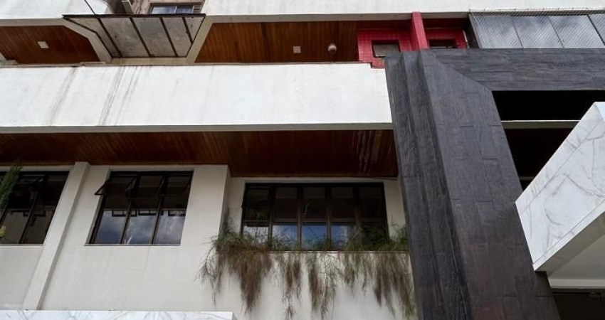 vendo apartamento mobiliado com 4 quartos 2 suítes no setor Bueno edifício semper tower