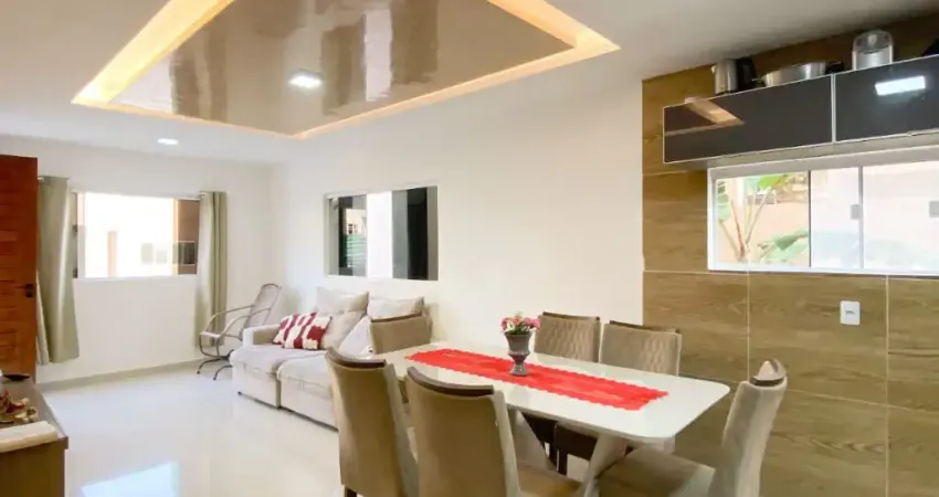 Casa duplex super sofisticada e pronta para você e sua família, com energia solar e semi-mobiliada