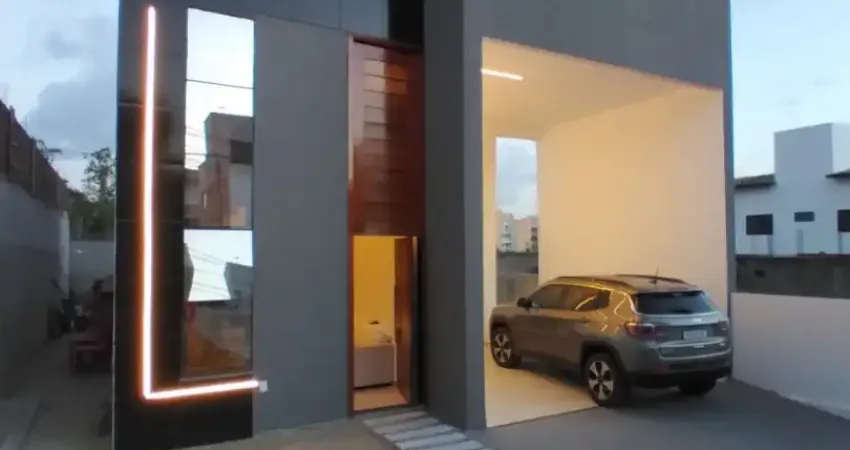 Casa duplex mobiliada em condomínio fechado com piscina privativa