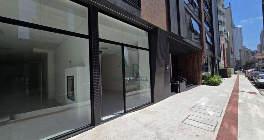 Sala Comercial para Locação em Balneário Camboriú, Centro, 2 banheiros, 2 vagas