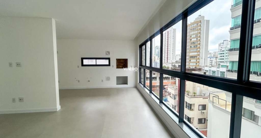 Apartamento de 3 dormitórios no Centro de Balneário Camboriú